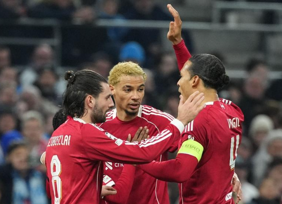 iOS APP-英超豪门3球横扫:欧冠7场5胜,排名第4,已有两队提前出线